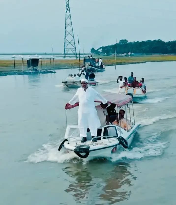 খালিয়াজুরী হাওরের দিশেহারা ক্ষতিগ্রস্ত কৃষকদের পাশে দাঁড়ালেন এমপি লুৎফুজ্জামান বাবর